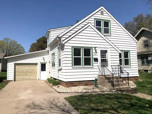 320 N O'Connell AVE, Springfield, MN 56087