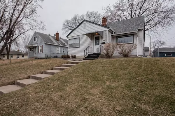 South Saint Paul, MN 55075,1252 7th AVE S