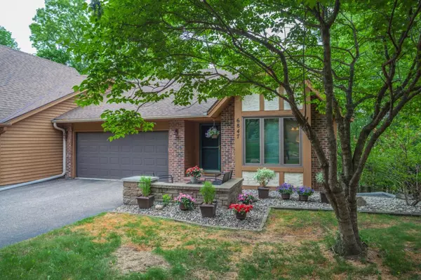 Eden Prairie, MN 55346,6847 Stonewood CT