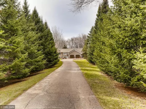 16 Golden Acres RD, Troy Twp, WI 54022