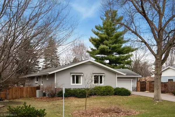 Edina, MN 55410,6208 Beard PL