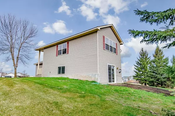 Isanti, MN 55040,1002 Pleasantview CT NW