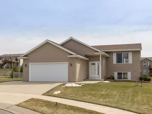 5828 Baron LN NW, Rochester, MN 55901