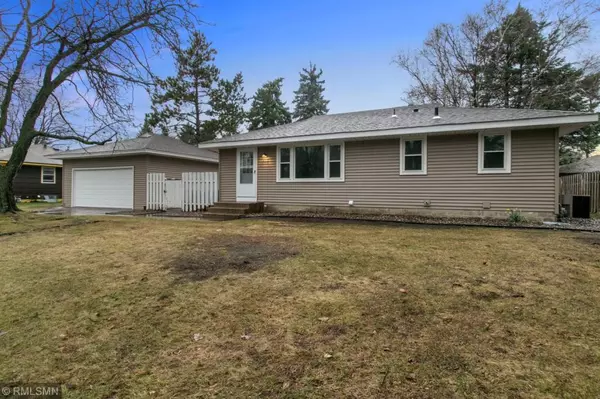 4818 Howe LN N, Brooklyn Center, MN 55429