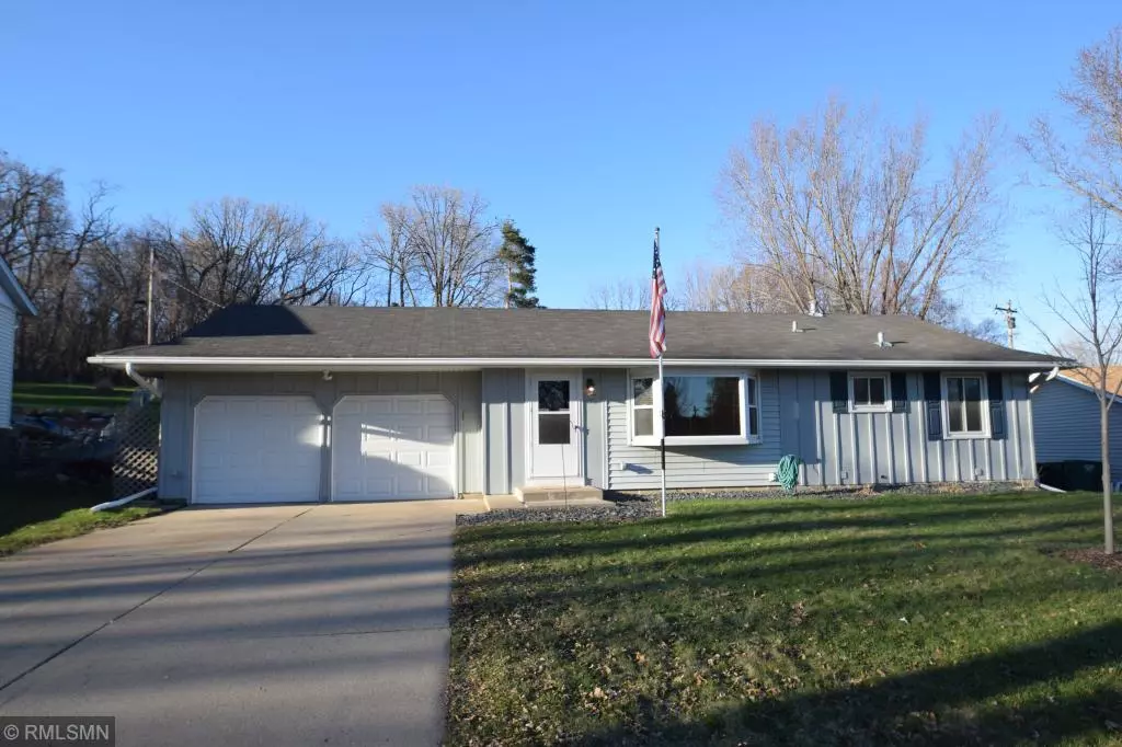 Apple Valley, MN 55124,452 Walnut LN