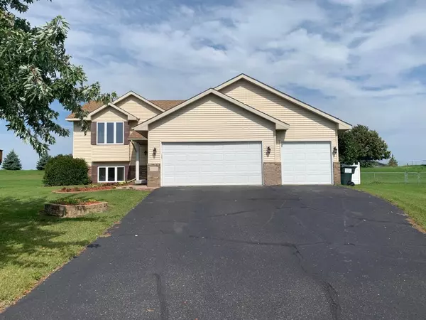 10070 Park Place DR, Monticello, MN 55362