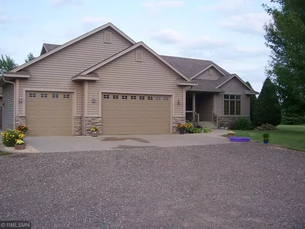 2018 Nightengale ST, Mora, MN 55051