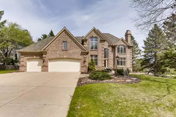 1637 Quail Ridge RD, Woodbury, MN 55125