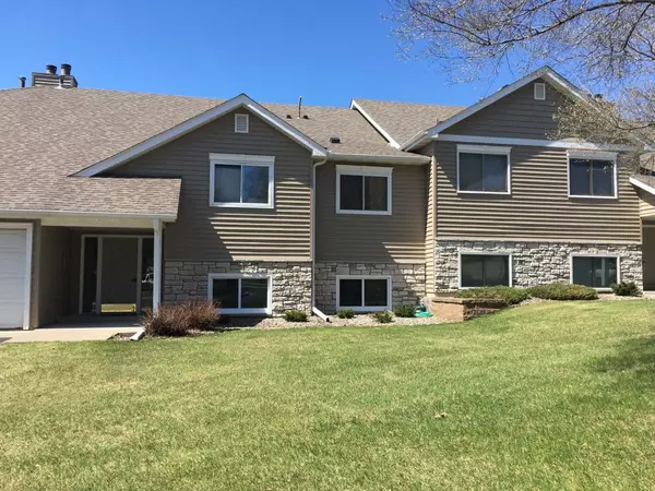 Eden Prairie, MN 55344,14431 Fairway DR