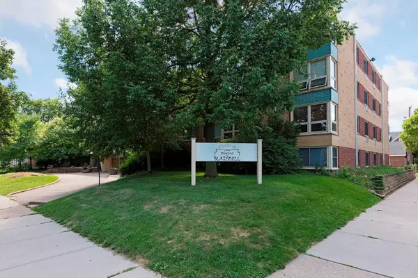 2500 Blaisdell AVE #204, Minneapolis, MN 55404