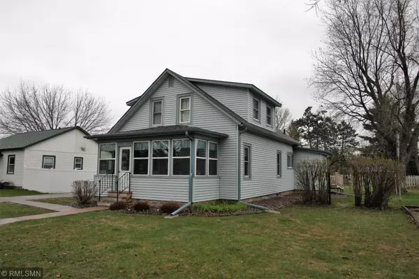 416 Macomber ST, Chippewa Falls, WI 54729