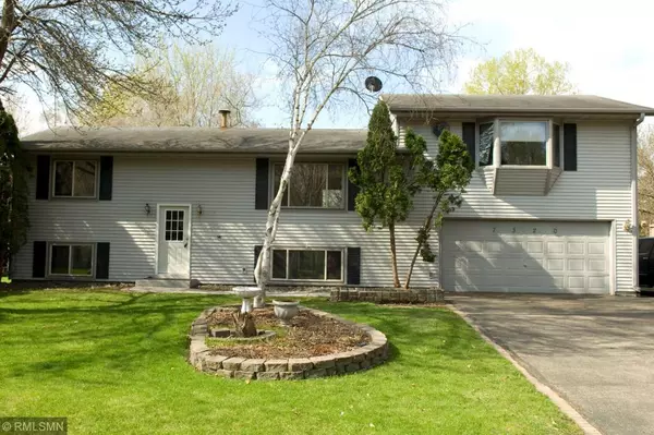 7320 146th WAY W, Apple Valley, MN 55124