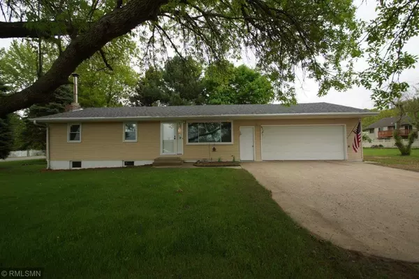 307 N West ST, Belle Plaine, MN 56011