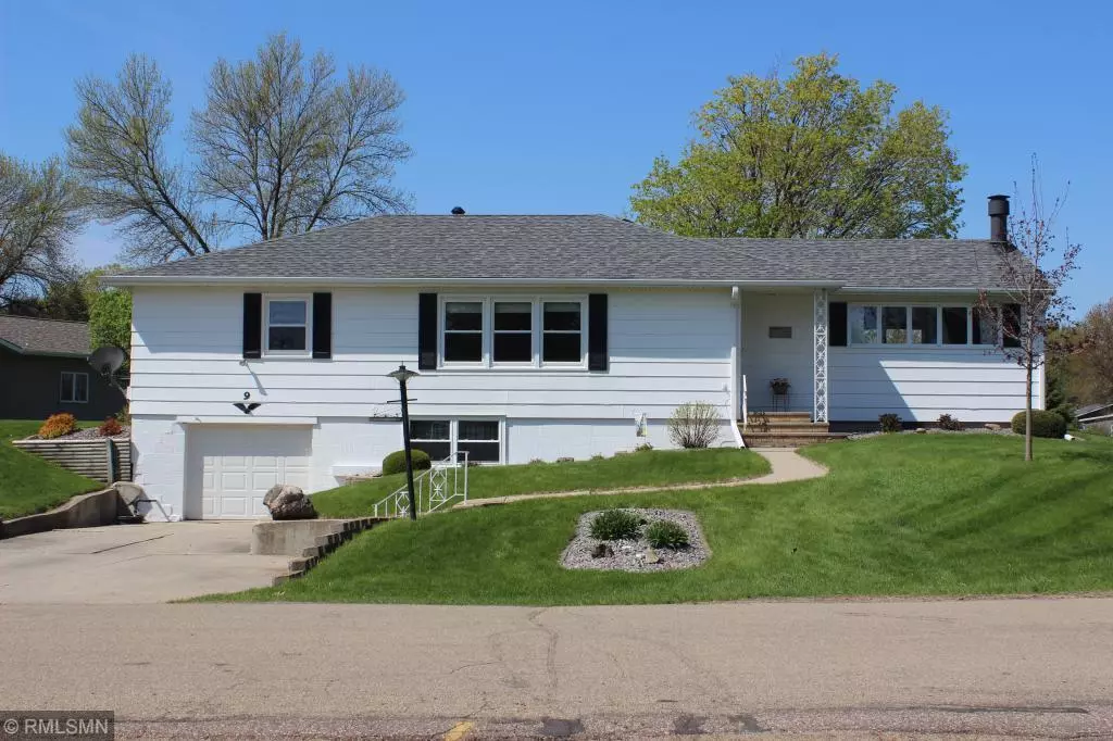 Blue Earth, MN 56013,9 Linden LN