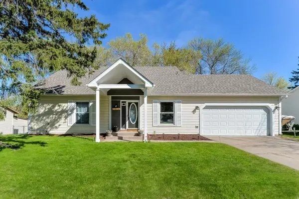 2814 Woodridge LN, Stillwater, MN 55082