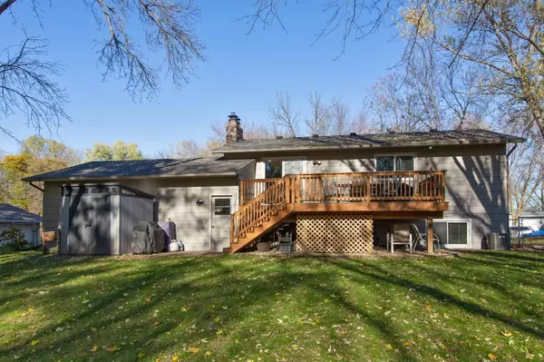 Eden Prairie, MN 55344,8715 Darnel RD