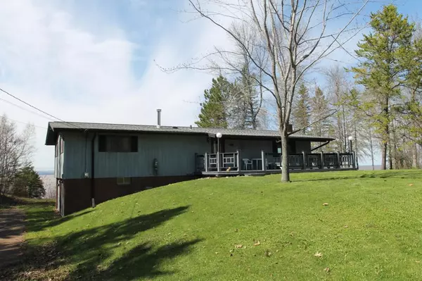 3903 Lake Park Road, Ashland, WI 54806