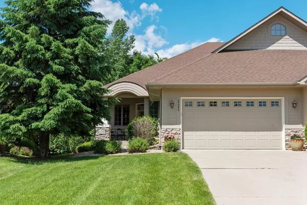 17346 Hanson CT, Eden Prairie, MN 55347