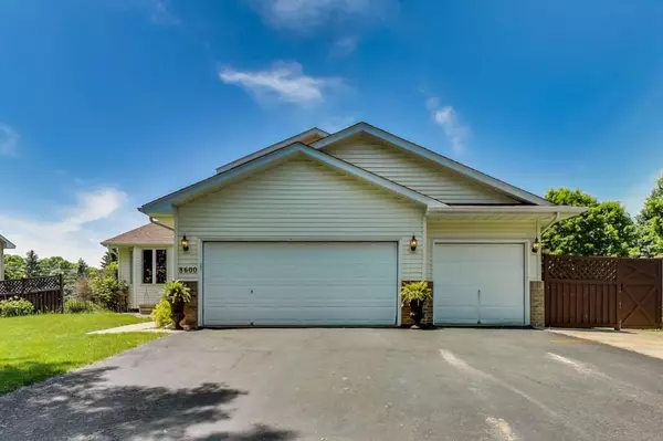 Chanhassen, MN 55317,8600 Alisa CT