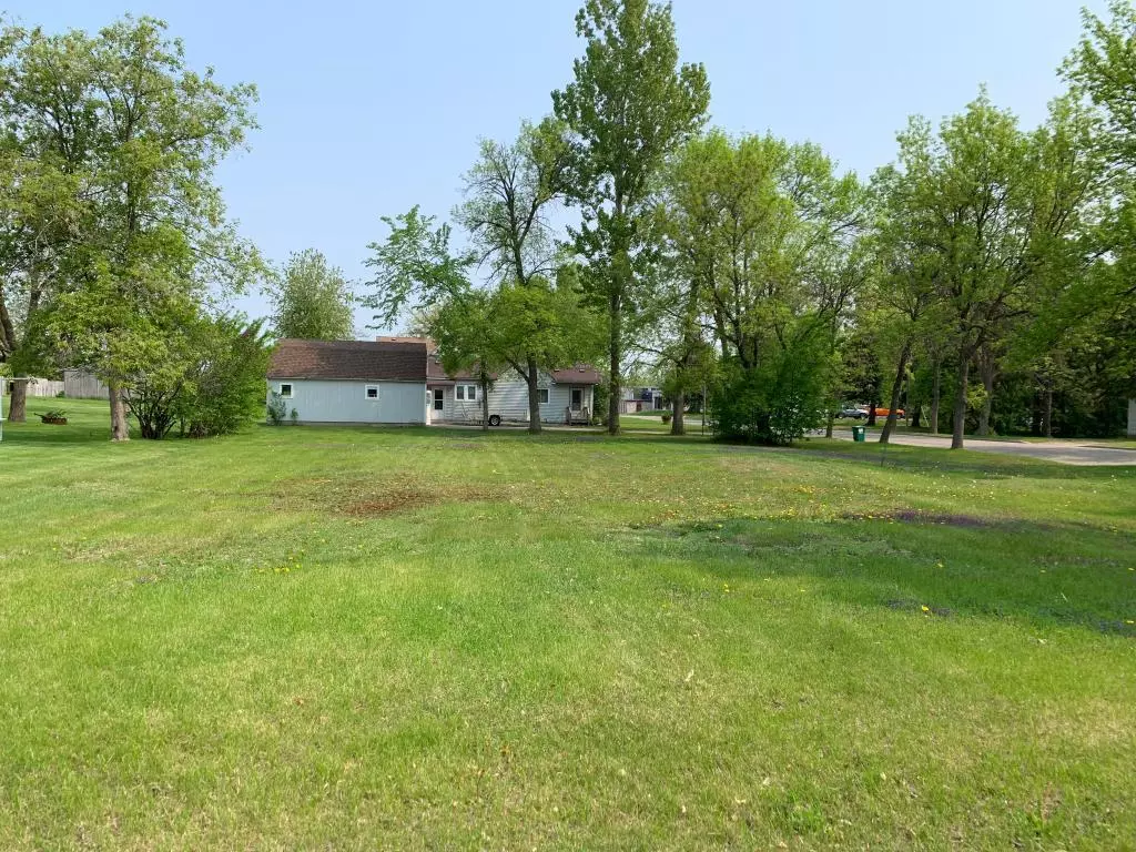 Alexandria, MN 56308,921 5th AVE E