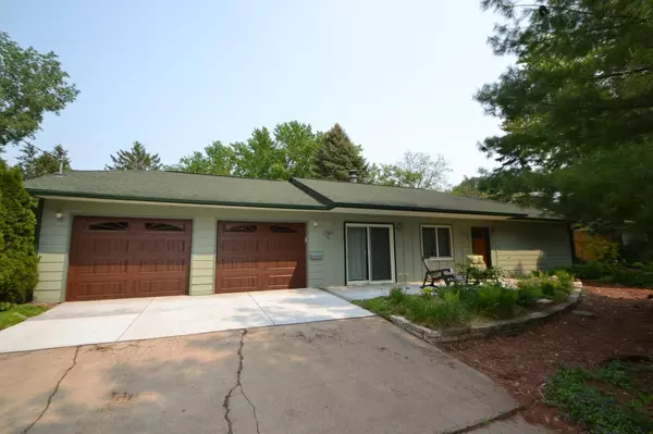 111 Center ST N, Stillwater, MN 55082