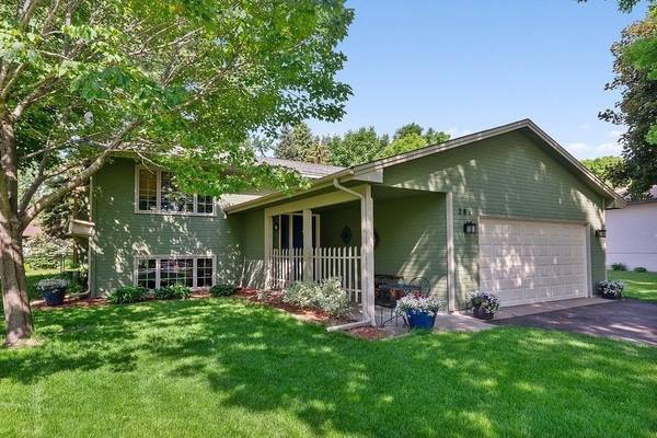 281 Little John DR, Circle Pines, MN 55014