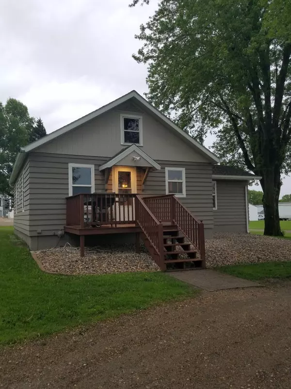 103 Railroad AVE, Prinsburg, MN 56281