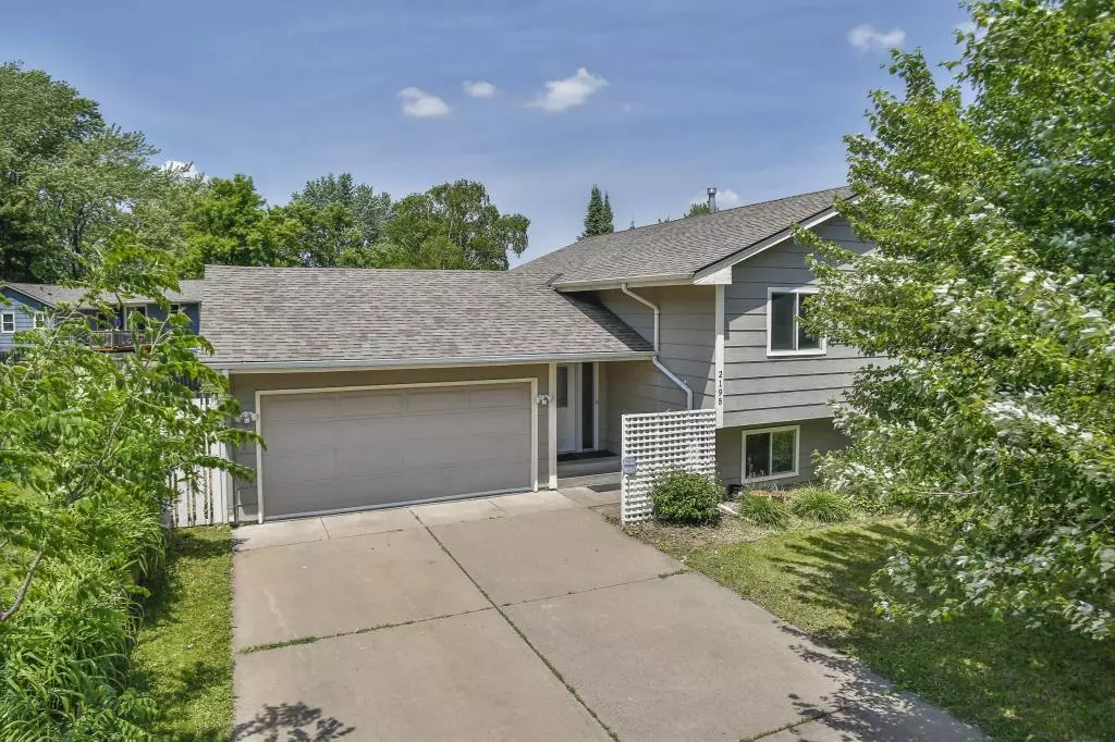 North Saint Paul, MN 55109,2195 7th AVE E