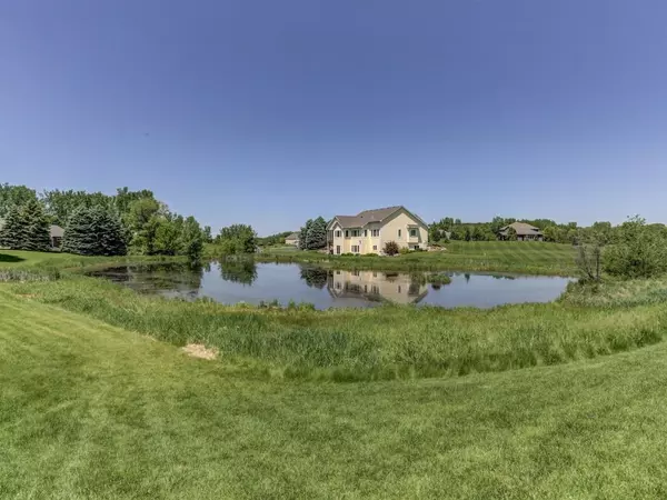 Prior Lake, MN 55372,21510 Palomino DR