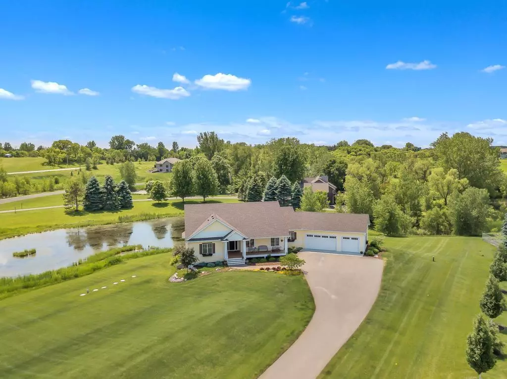 Prior Lake, MN 55372,21510 Palomino DR