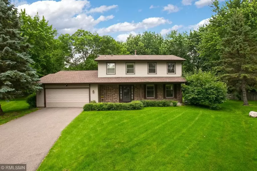 8909 Darnel RD, Eden Prairie, MN 55347