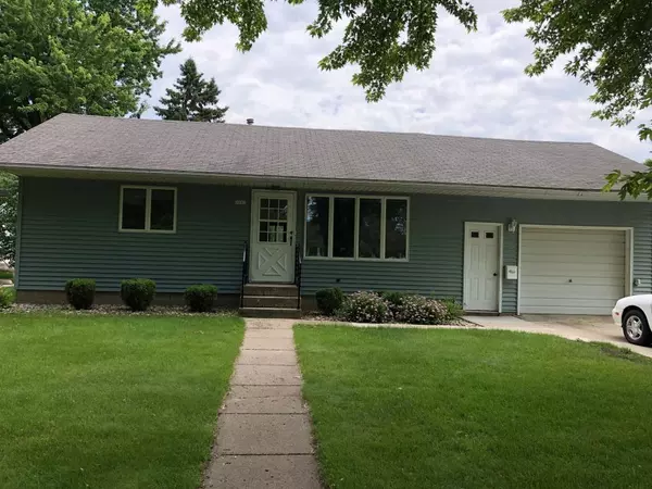 3093 Pine AVE, Slayton, MN 56172