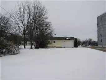 Dawson, MN 56232,490 6th ST