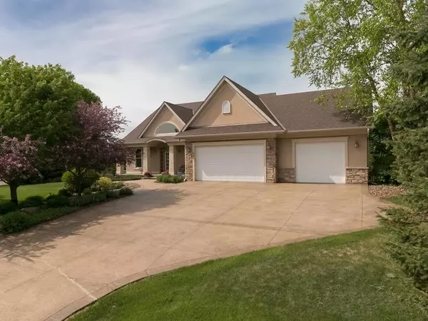 Mahtomedi, MN 55115,421 Emerald LN