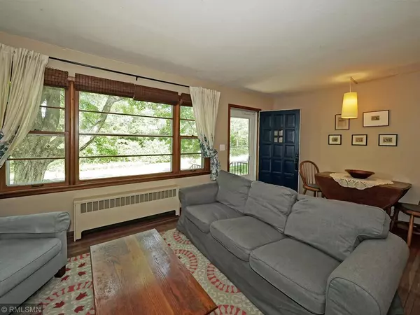 Wayzata, MN 55391,628 Beaver Dam ST E