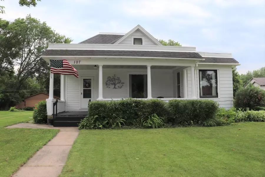 107 Silver ST W, Mapleton, MN 56065