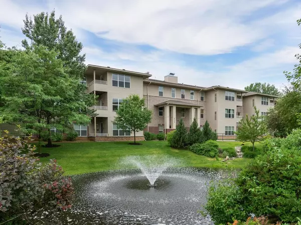 9225 Medicine Lake RD #303B, Golden Valley, MN 55427