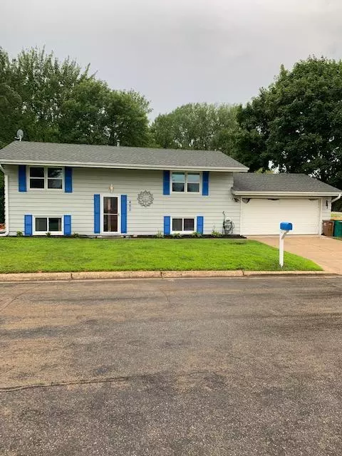 Albert Lea, MN 56007,400 Lynwood DR