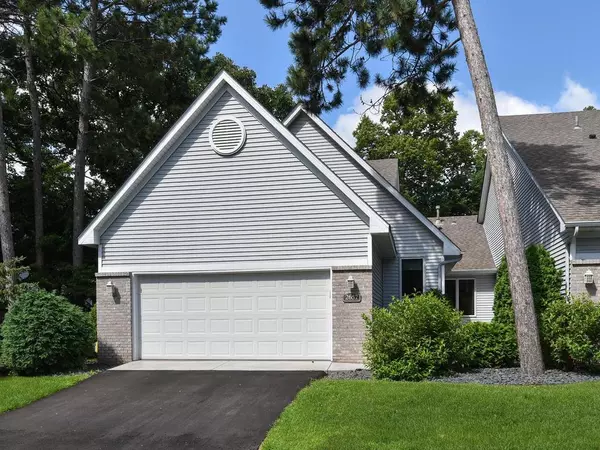 2657 Rivers Bluff LN, Anoka, MN 55303