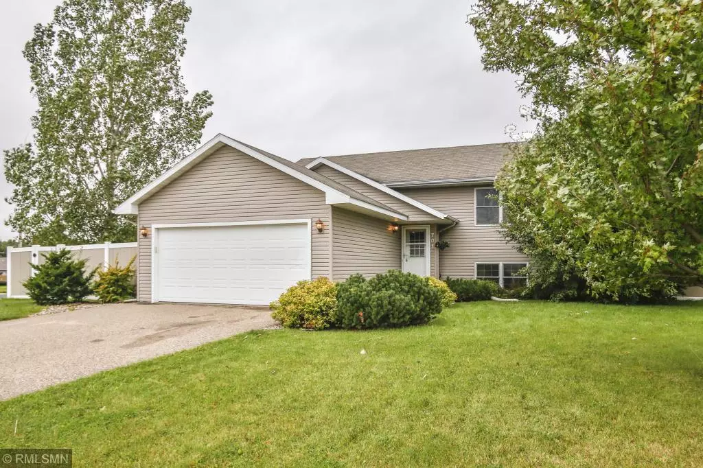 Roberts, WI 54023,701 Lacie D LN