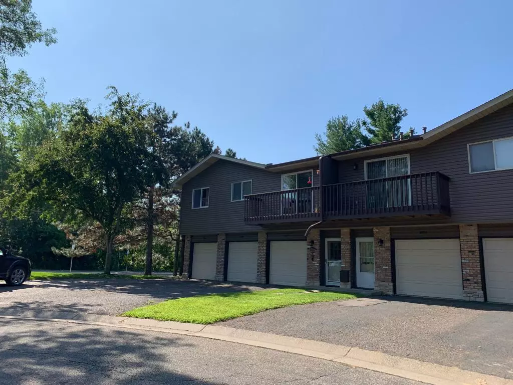 Stillwater, MN 55082,2243 Pinehurst LN