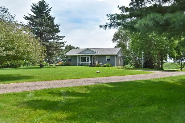 14900 345th AVE, Waseca, MN 56093