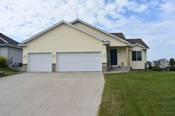 New Prague, MN 56071,1229 Olivia ST SE