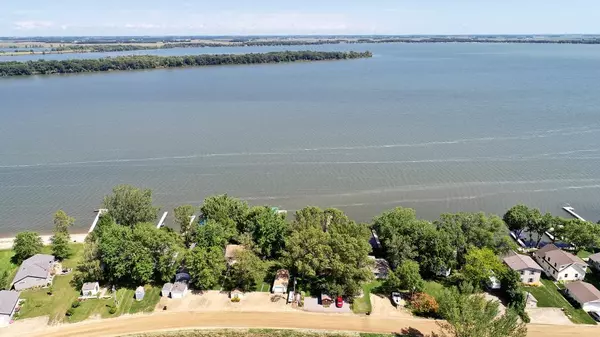 Lake Lillian, MN 56253,6862 147th AVE SE