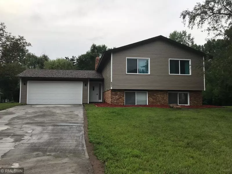 8073 Idaho CIR N, Brooklyn Park, MN 55445