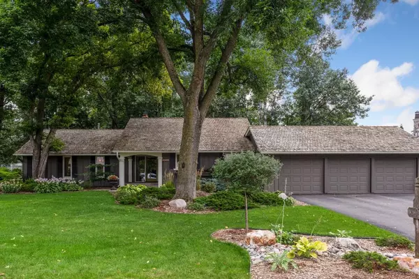 Edina, MN 55436,6505 Willow Wood RD