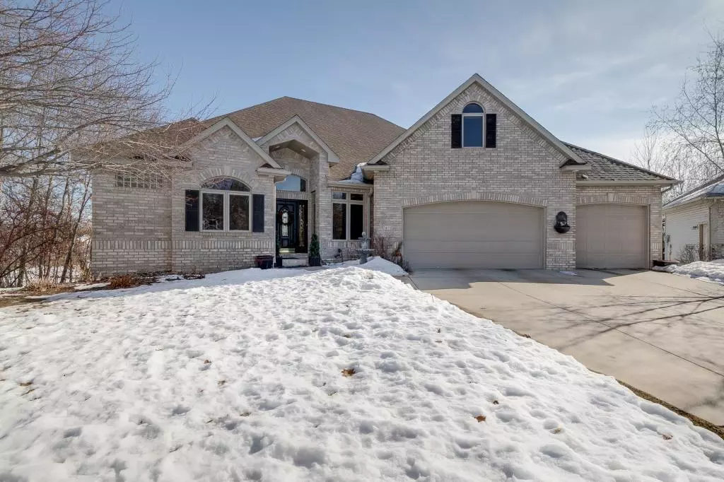 Savage, MN 55378,7425 Amberwood LN