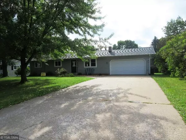 1221 Ingalls RD, Menomonie, WI 54751