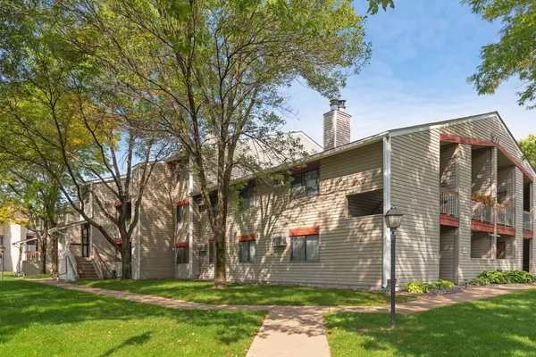 Saint Louis Park, MN 55426,300 Shelard Pkwy #209