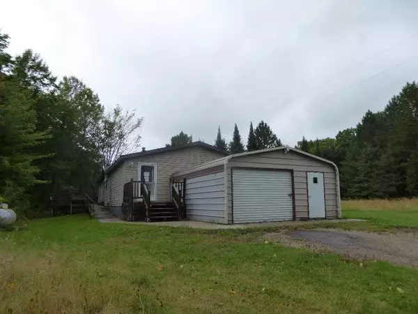 38996 Wagner RD, Cohasset, MN 55721